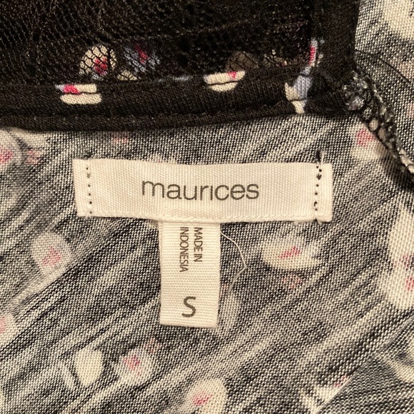 Maurices - Floral Cold Shoulder Lace Insert Scoop Neck Cap Sleeve Top - Sz S - Picture 3 of 10